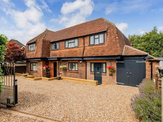 House for sale in Red Hill, Surrey