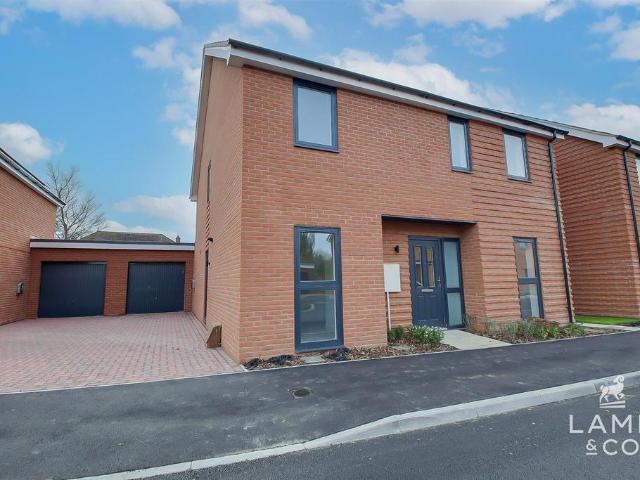 House for sale in Ramsey and Parkeston, Dale Hill