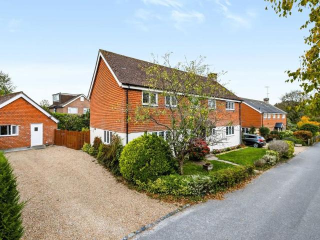 House for sale in Felbridge, Tandridge