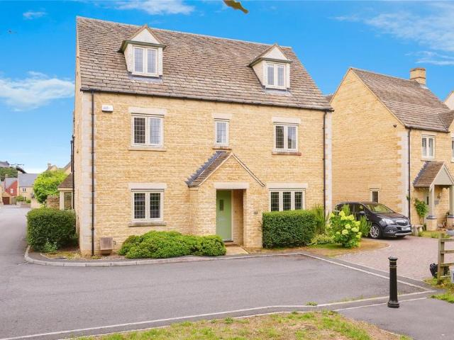 House for sale in Victory Fields, Cotswold