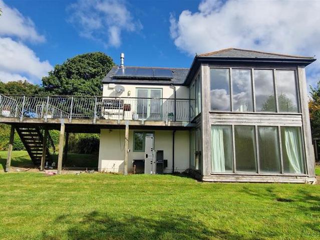 House for sale in Shortlanesend, Cornwall