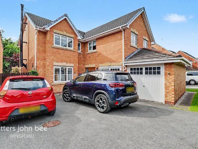 House for sale in Meadowbank, Winsford