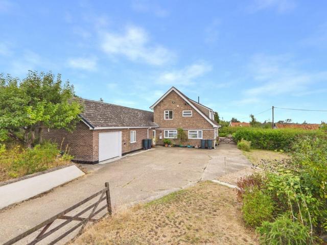 House for sale in Bedingfield, Suffolk