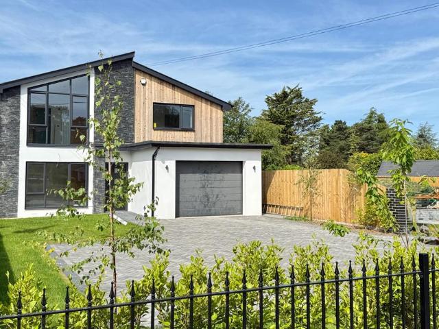 House for sale in St Leonards, East Dorset