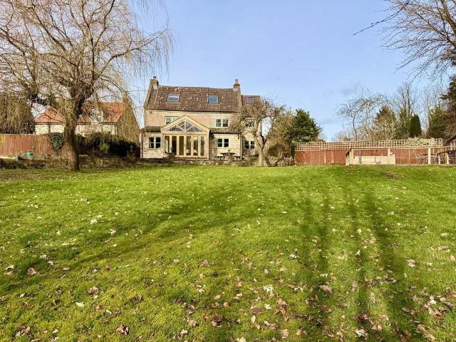 House for sale in Clutton, Cholwell