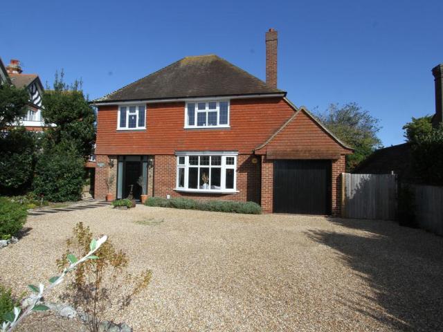 House for sale in Upperton, Eastbourne
