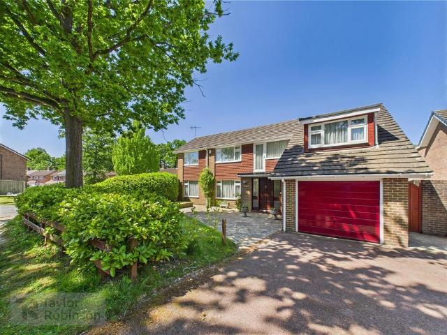 House for sale in Glynde, West Sussex