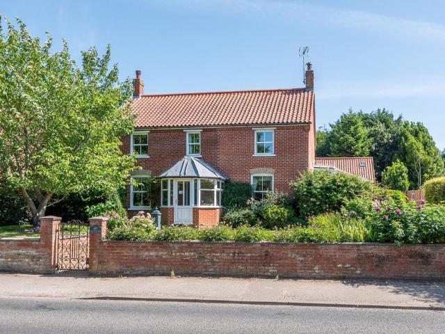 House for sale in Roughton, Comers