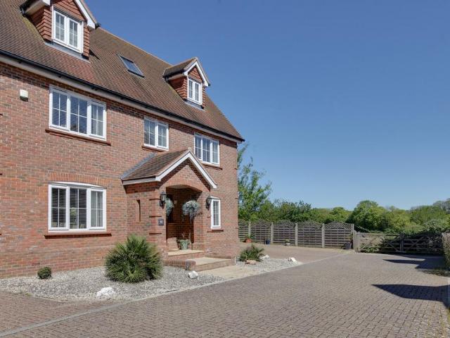House for sale in Duton Hill, Essex