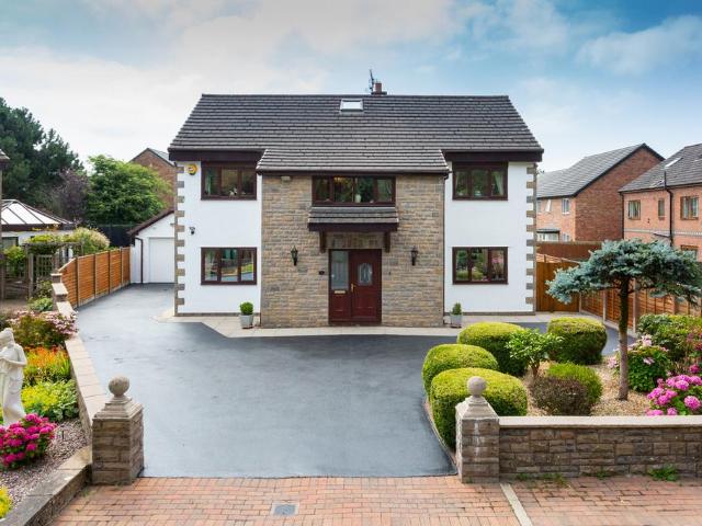 House for sale in Lea, Higher Bartle