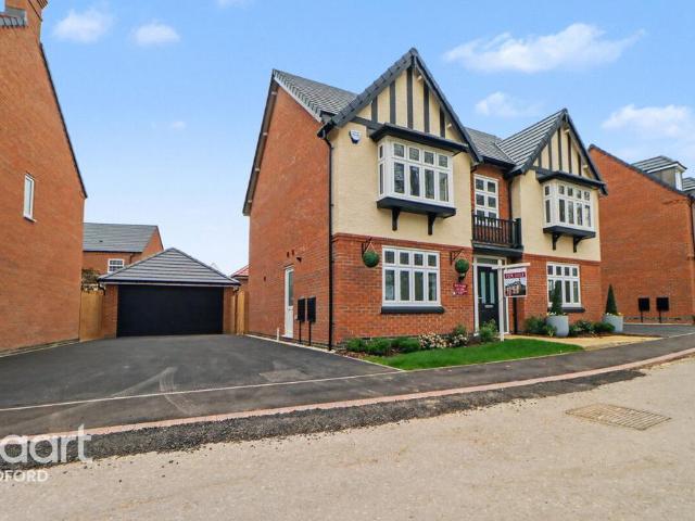 House for sale in Bedford