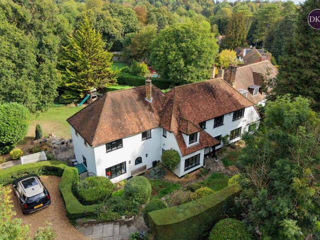 House for sale in Loudwater (Troutstream) Estate, Three Rivers
