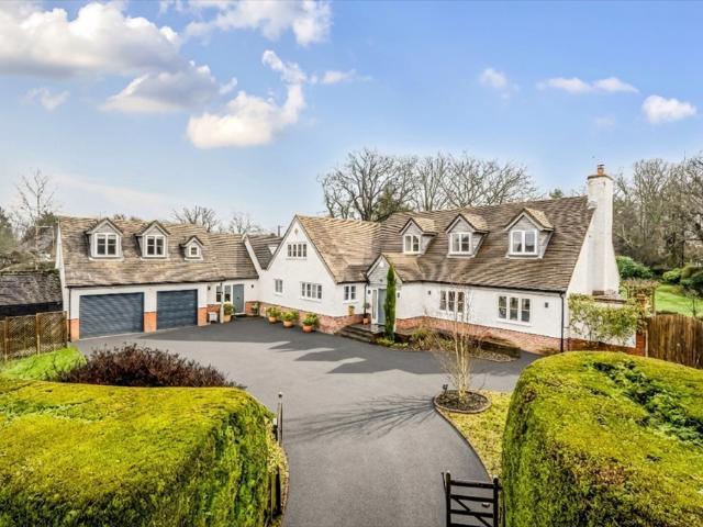 House for sale in Upper Basildon, West Berkshire