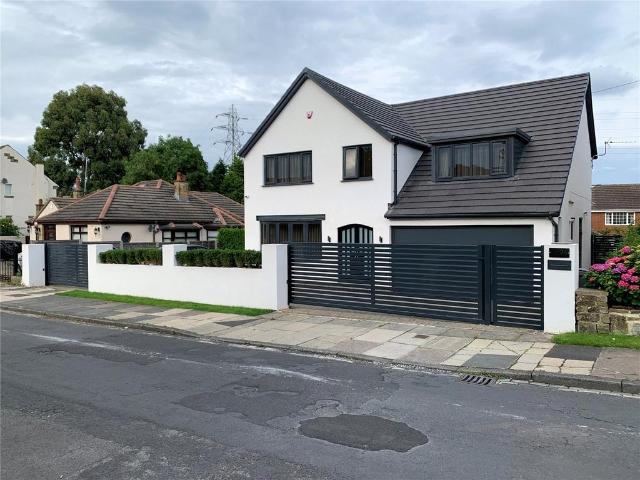 House for sale in Farsley, West Yorkshire