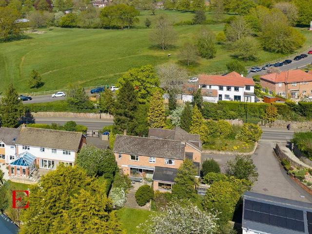 House for sale in Green Close, Warwickshire