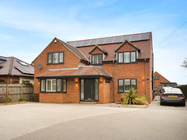 House for sale in Merrybent, Darlington