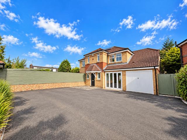 House for sale in Hardhorn, Wyre