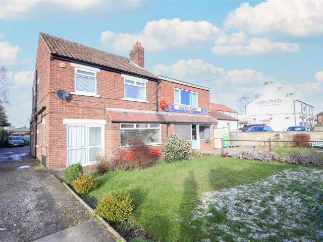 House for sale in Carlton Miniott, North Yorkshire