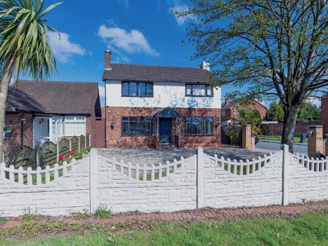 House for sale in Aldridge, West Midlands