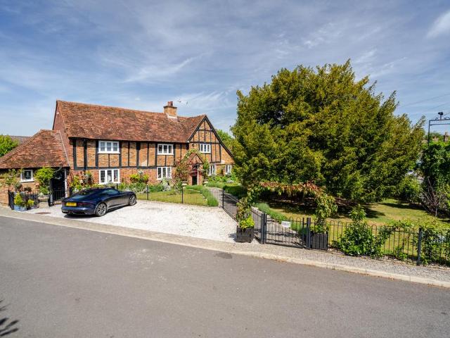 House for sale in Toddington, Bedfordshire