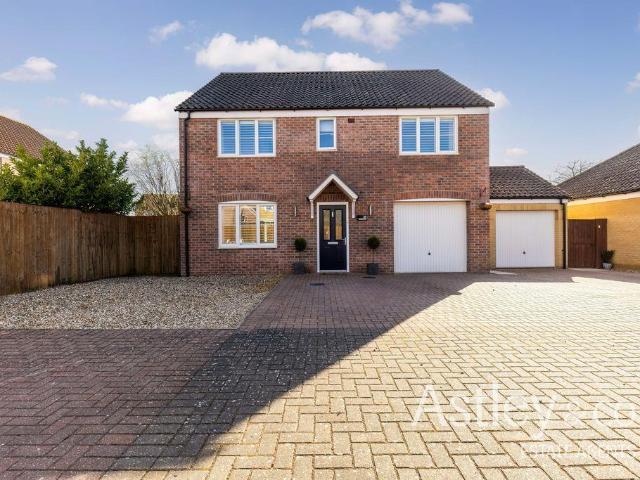 House for sale in Lingwood and Burlingham, Crostwick