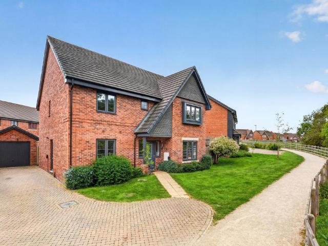 House for sale in Binfield