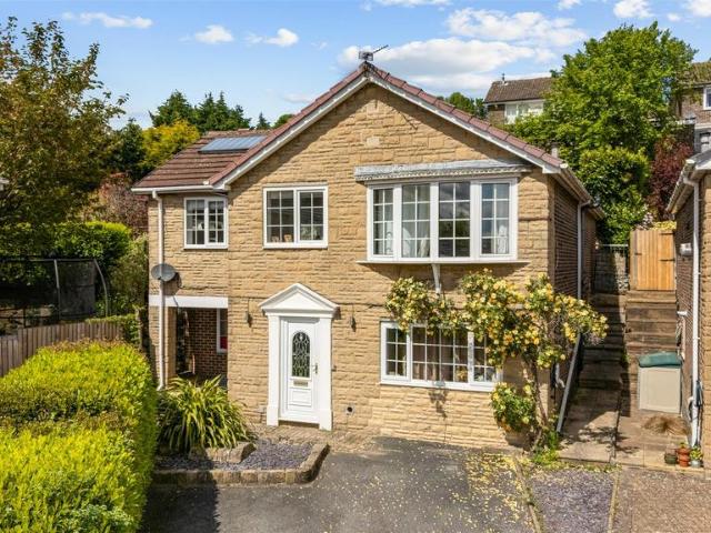 House for sale in Greetland, West Yorkshire