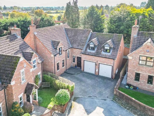 House for sale in Wilberfoss