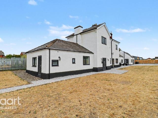 House for sale in Blaxton, South Yorkshire