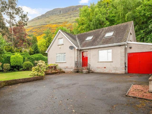 House for sale in Alva, Scotland