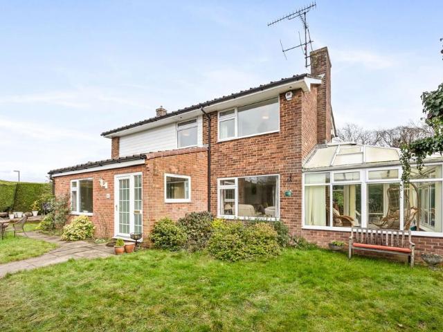 House for sale in Perryfields, West Sussex