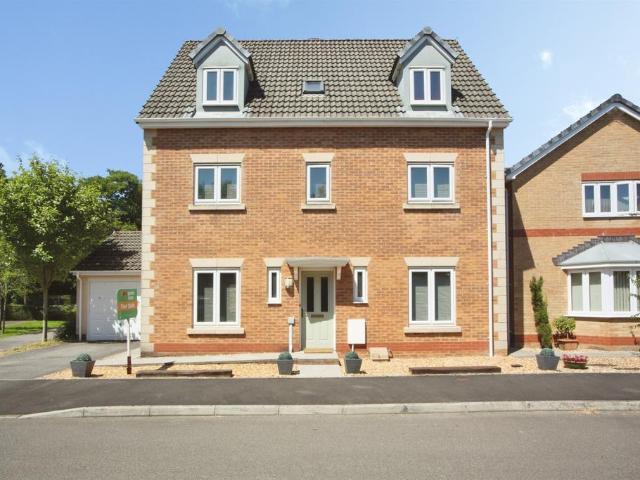 House for sale in Llanharry, Brynsadler