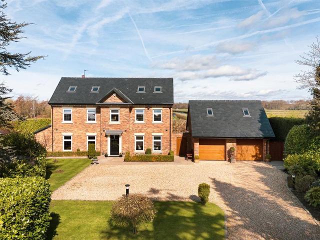House for sale in Knutsford