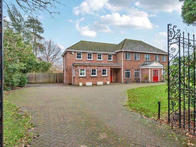 House for sale in Chailey, Iford