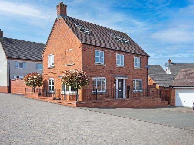House for sale in Castle Donington, Leicestershire
