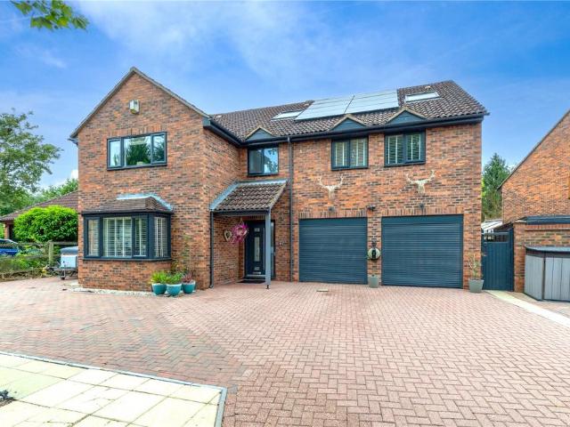 House for sale in Great Linford, Milton Keynes