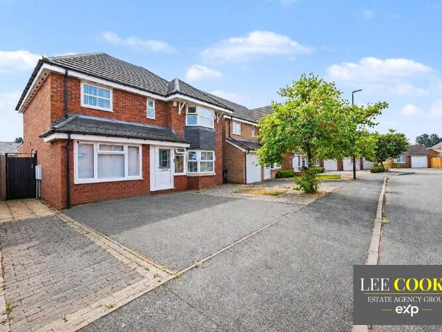 House for sale in Bloxwich, West Midlands