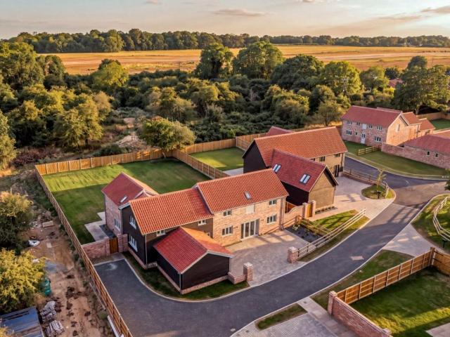 House for sale in Eastbridge, Suffolk