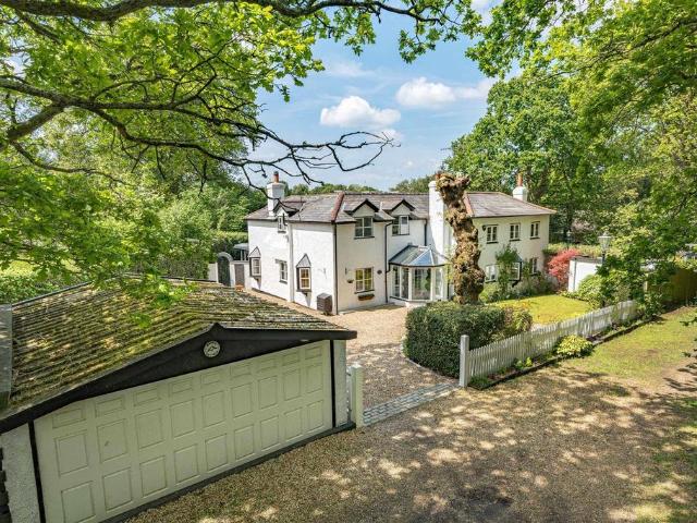 House for sale in Hart, Hampshire