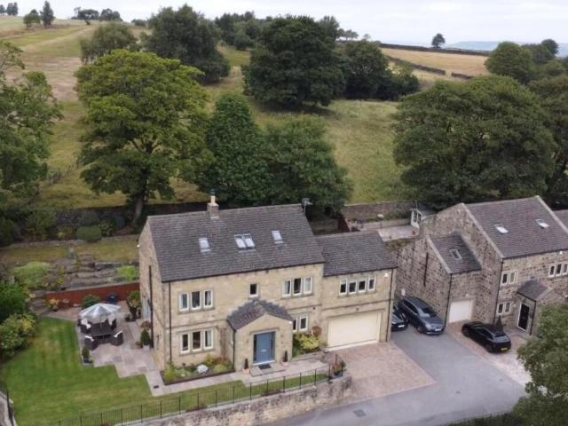 House for sale in Oakworth, West Yorkshire