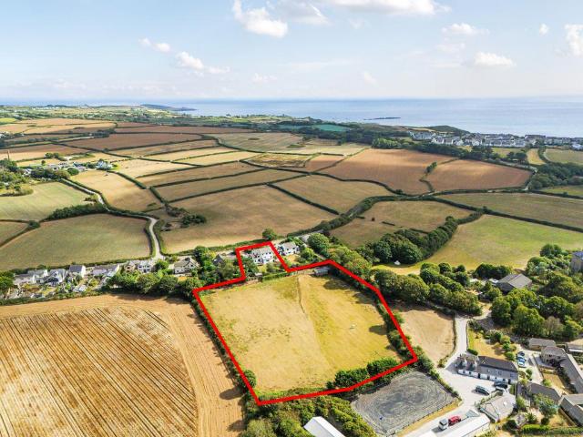 House for sale in Marazion, Cornwall