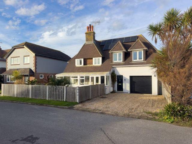 House for sale in Felpham, Clapham