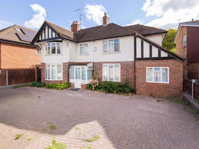 House for sale in Bray Wick, Maidenhead