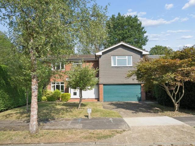 House for sale in Heronsgate, Batchworth