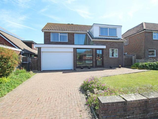 House for sale in Ratton Village, Eastbourne
