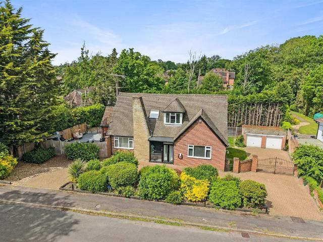 House for sale in Gerrards Cross, Denham