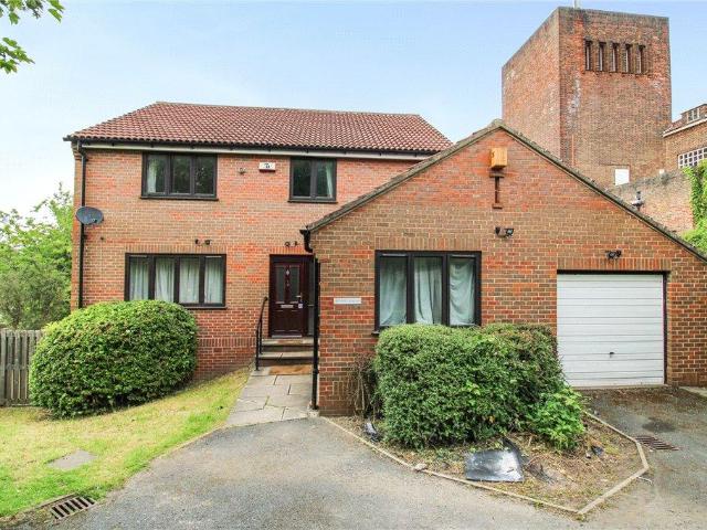 House for sale in West Yorkshire