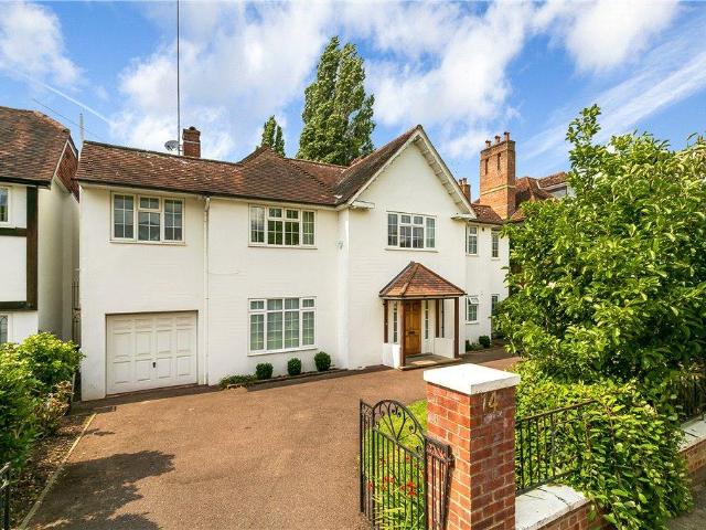House for sale in Roehampton, Greater London