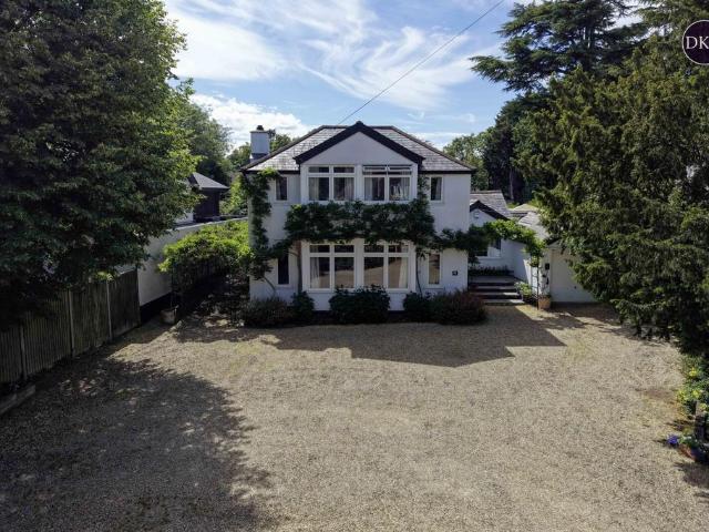 House for sale in Heronsgate, Batchworth