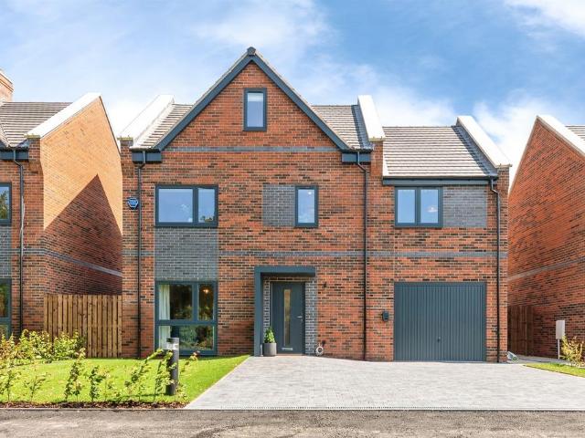 House for sale in Alverton, East Midlands